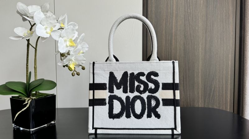 chr1st1an D10r shopping bags